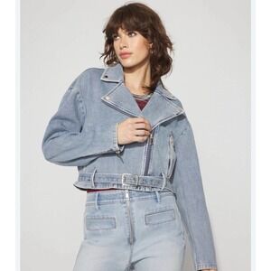Forever 21 Denim Jacket Size Small